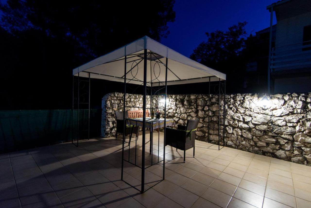 Holidays Apartments Slanada With Terrace And Sea View, Near The Beach & Town Trogir, Free Parking, Quiet Place On Peninsula Ciovo Luaran gambar